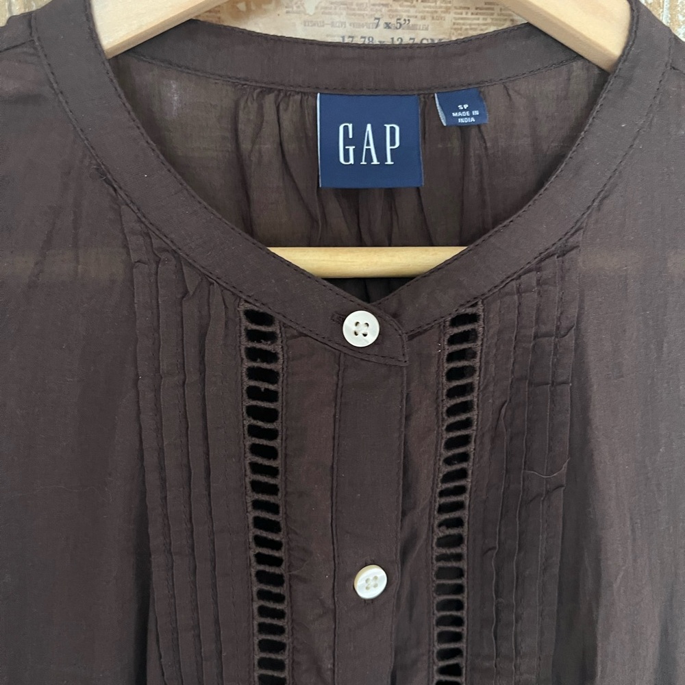 Gap women’s brown lace medi dress in size small